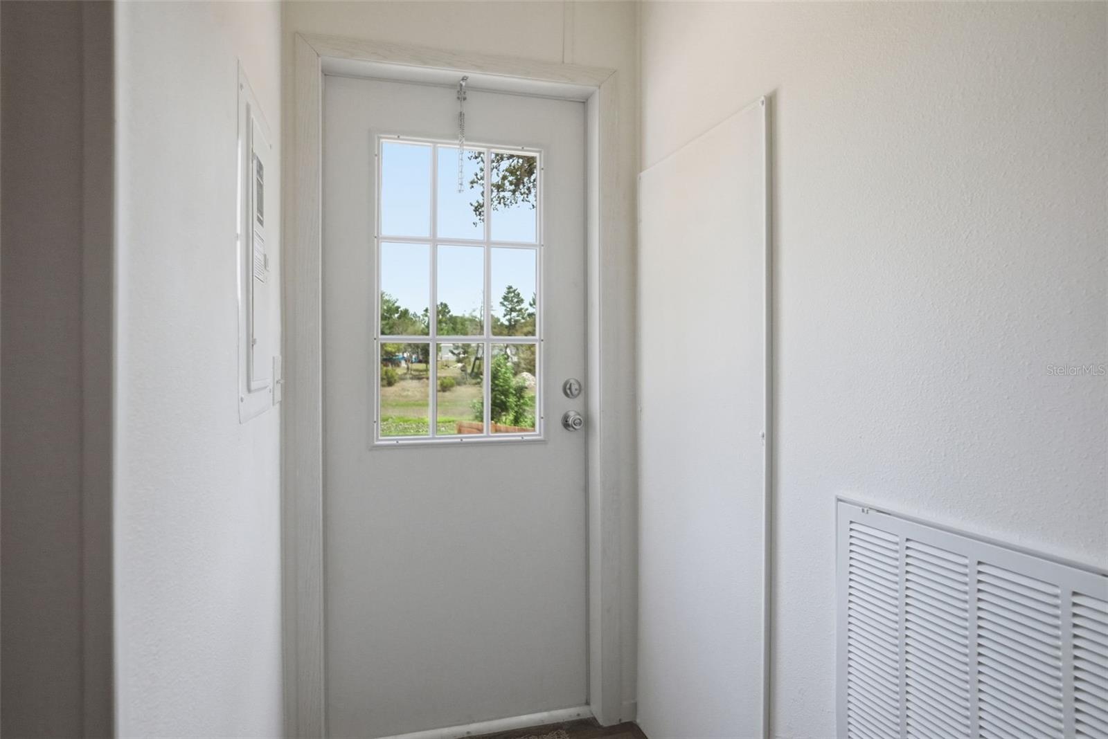 9533 ROUND LAKE DR, WEEKI WACHEE, FL, 34613