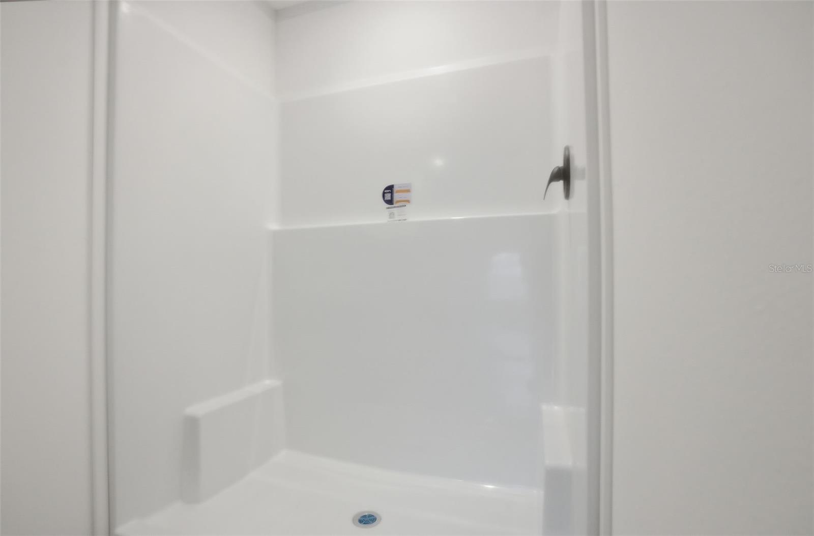 9533 ROUND LAKE DR, WEEKI WACHEE, FL, 34613