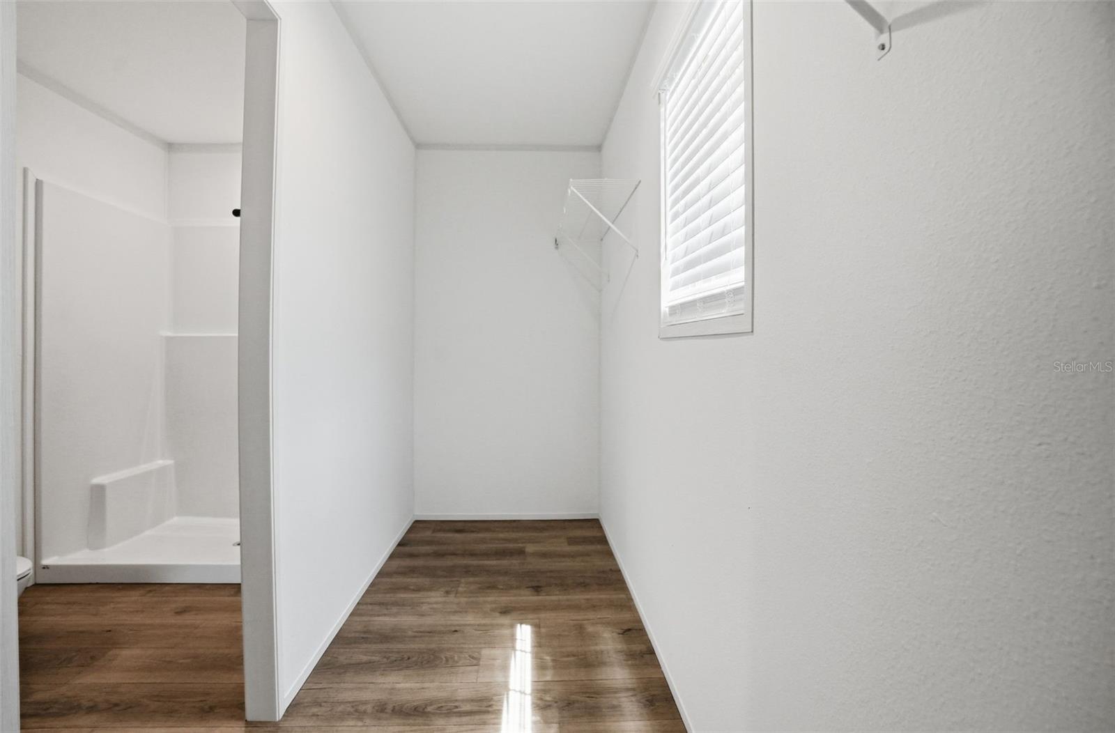 9533 ROUND LAKE DR, WEEKI WACHEE, FL, 34613