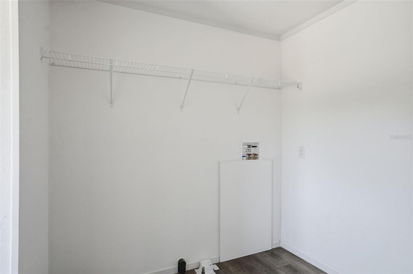 9533 ROUND LAKE DR, WEEKI WACHEE, FL, 34613