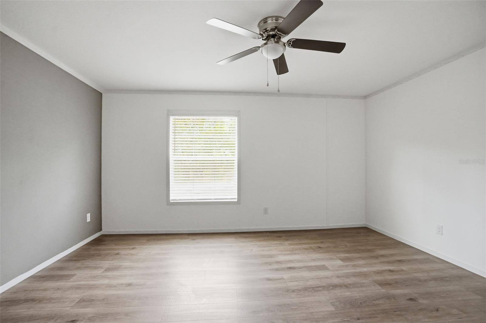 9533 ROUND LAKE DR, WEEKI WACHEE, FL, 34613