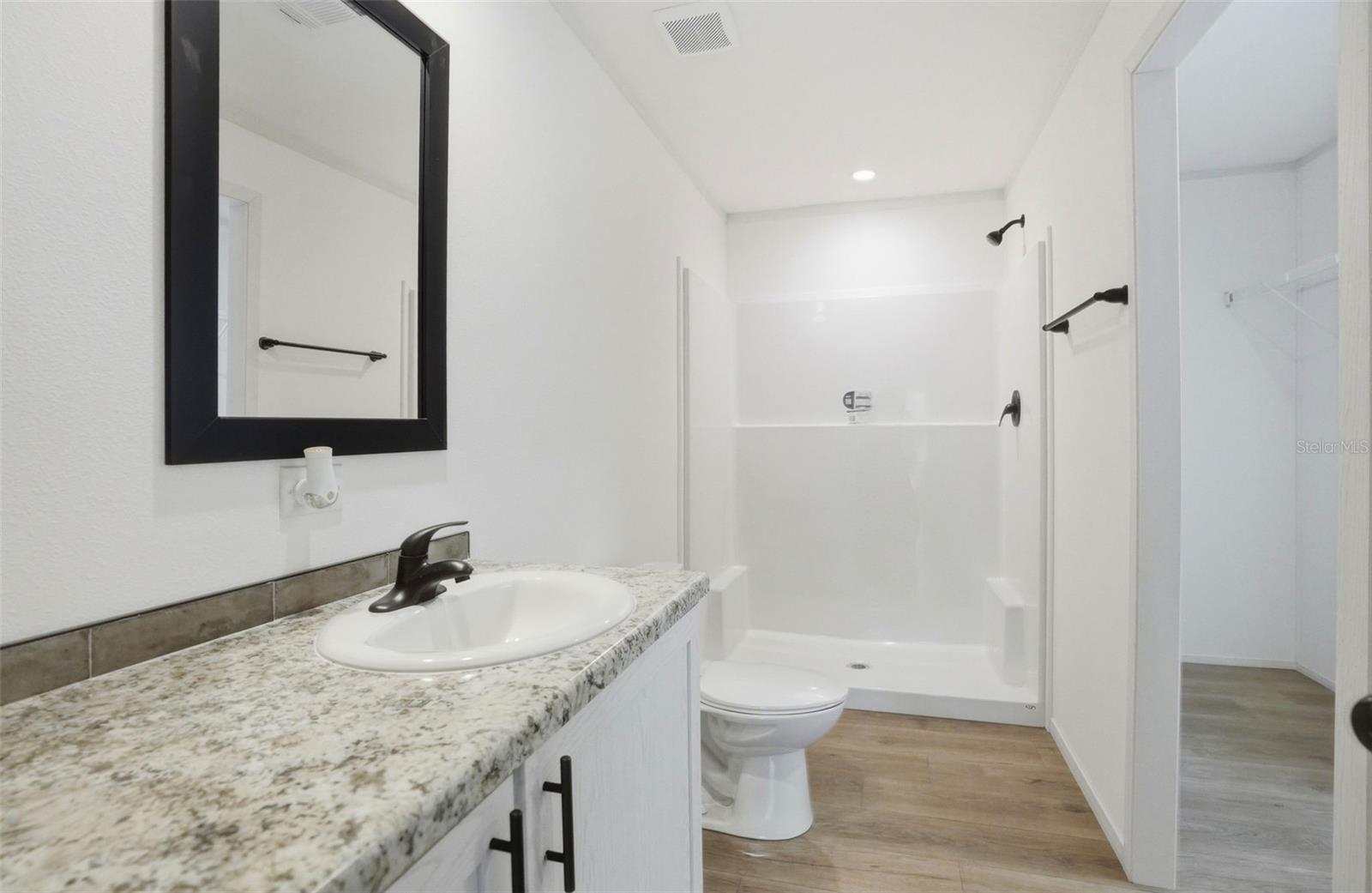 9533 ROUND LAKE DR, WEEKI WACHEE, FL, 34613