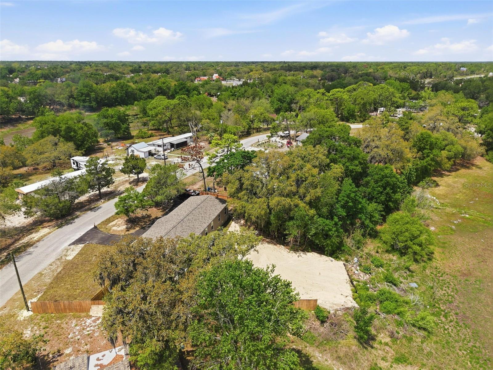 9533 ROUND LAKE DR, WEEKI WACHEE, FL, 34613