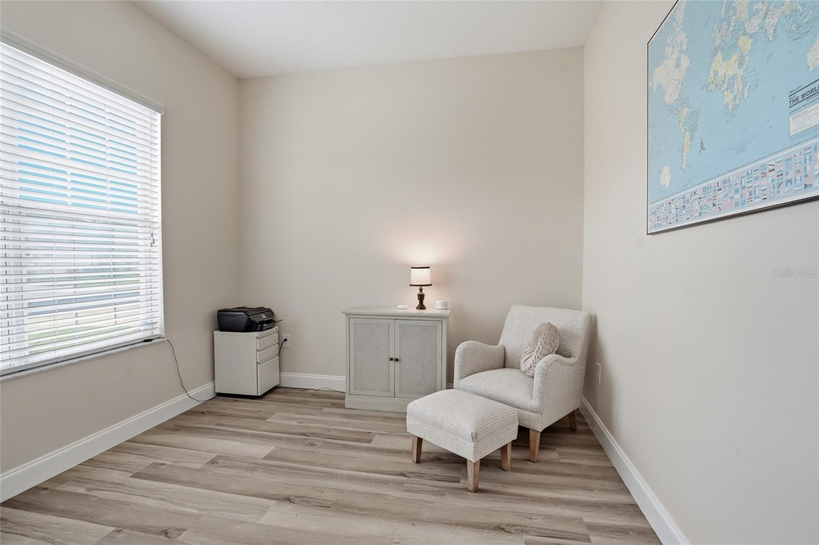 perfect office in the front