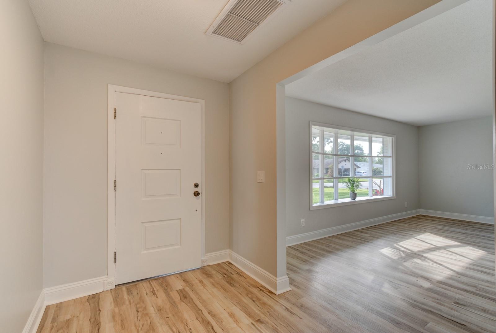 700 LINDENWOOD CIR E, ORMOND BEACH, FL, 32174