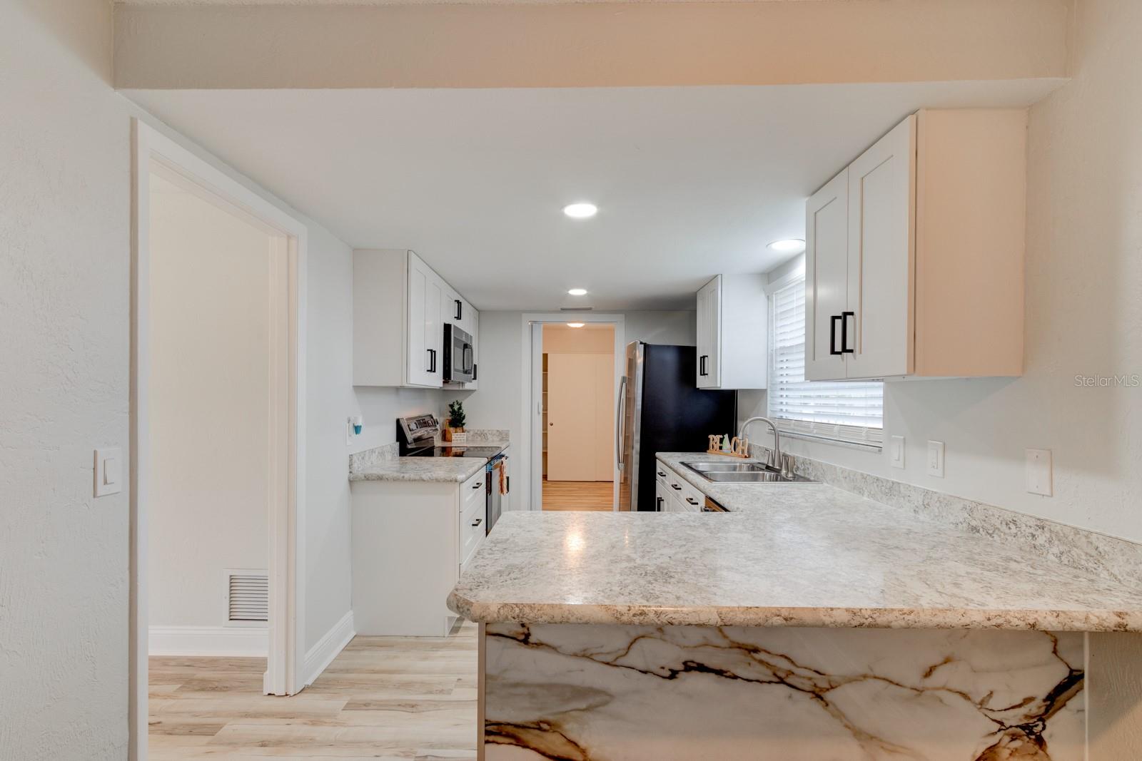 700 LINDENWOOD CIR E, ORMOND BEACH, FL, 32174