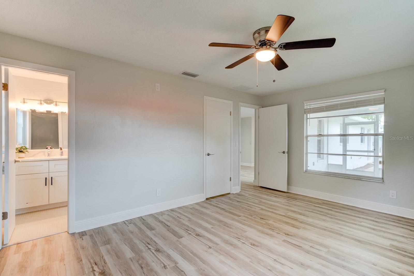 700 LINDENWOOD CIR E, ORMOND BEACH, FL, 32174