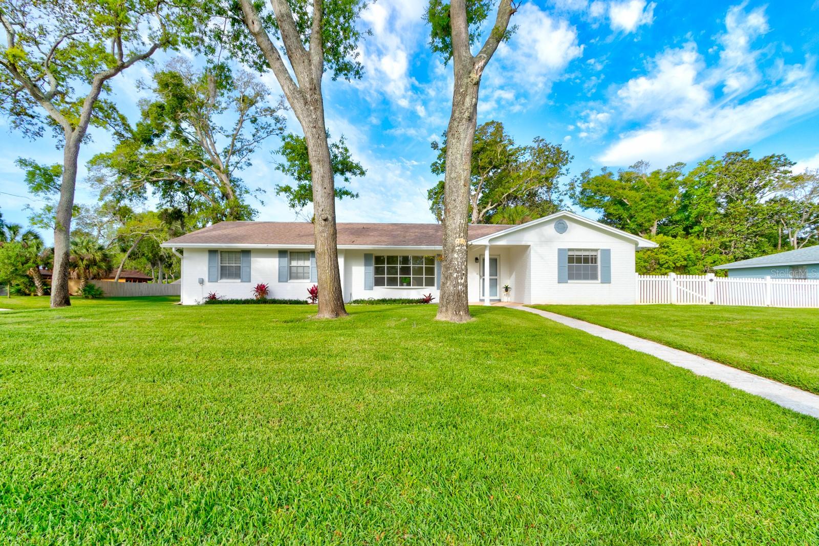 700 LINDENWOOD CIR E, ORMOND BEACH, FL, 32174