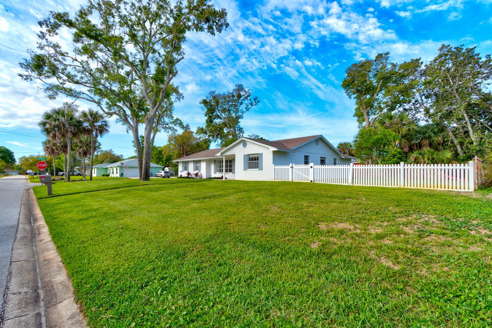 700 LINDENWOOD CIR E, ORMOND BEACH, FL, 32174