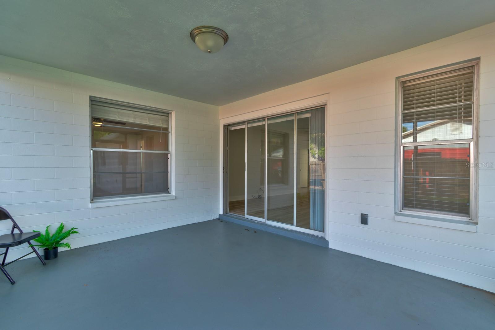 700 LINDENWOOD CIR E, ORMOND BEACH, FL, 32174