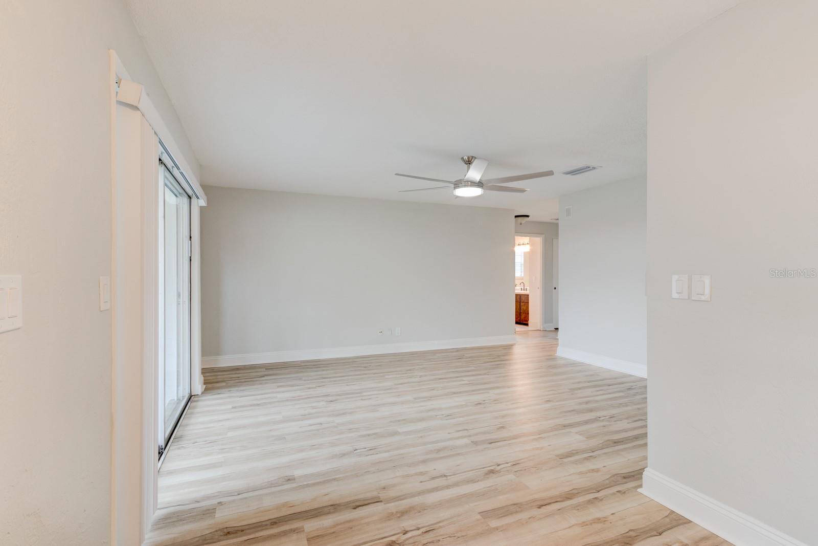 700 LINDENWOOD CIR E, ORMOND BEACH, FL, 32174