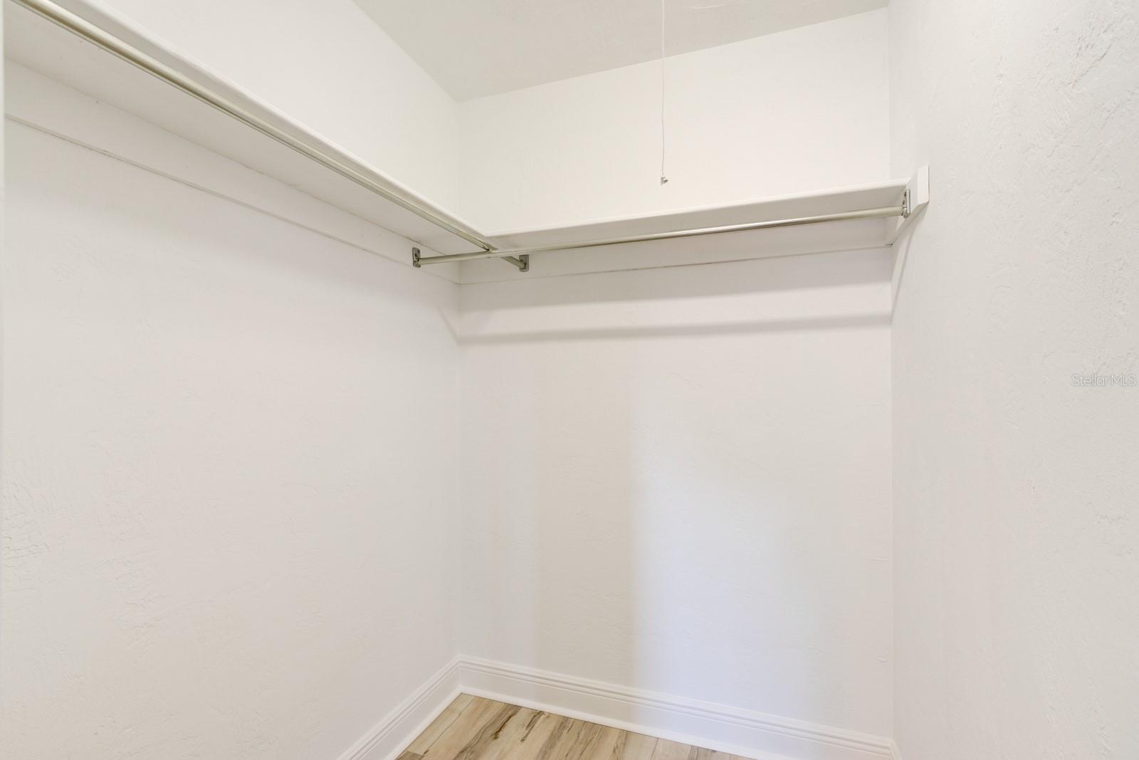 700 LINDENWOOD CIR E, ORMOND BEACH, FL, 32174