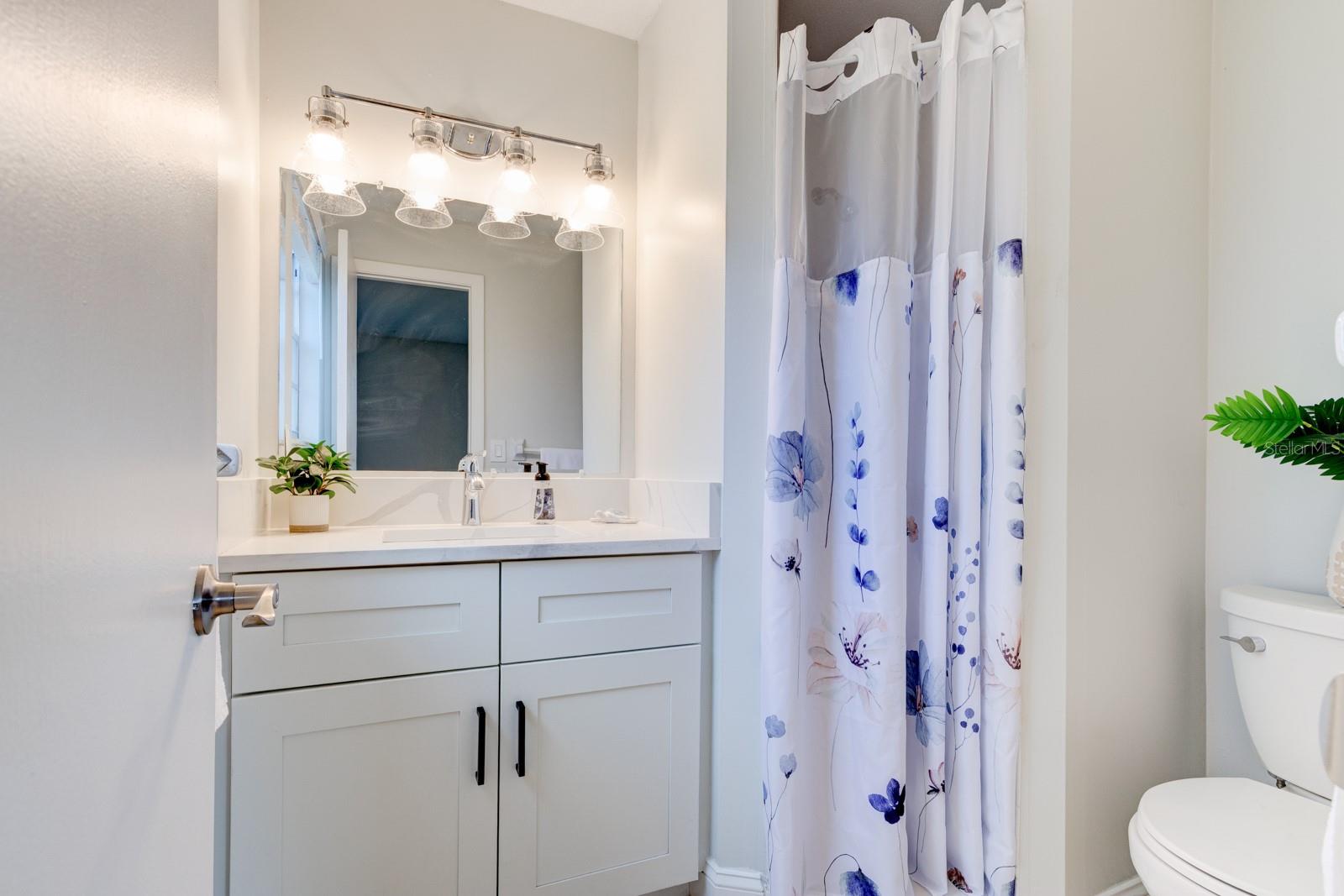 700 LINDENWOOD CIR E, ORMOND BEACH, FL, 32174