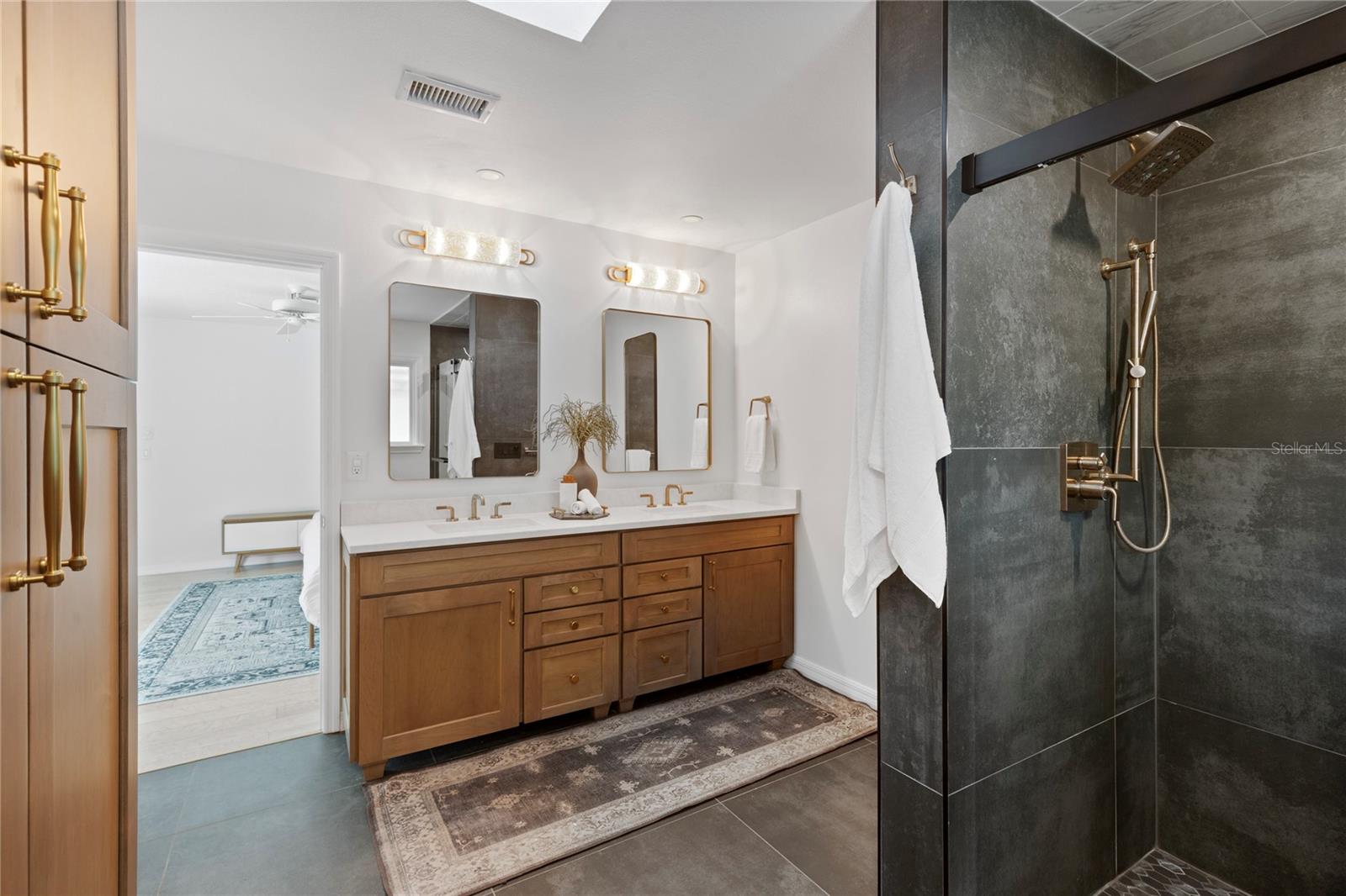 5000 LAKE VALENCIA BLVD W, PALM HARBOR, FL, 34684