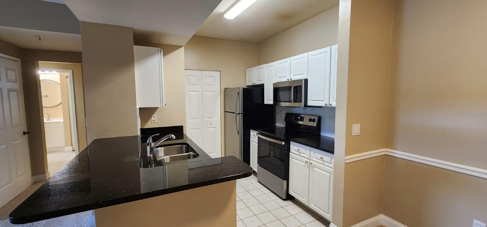 2015 RESTON RD #2211, ORLANDO, FL, 32837