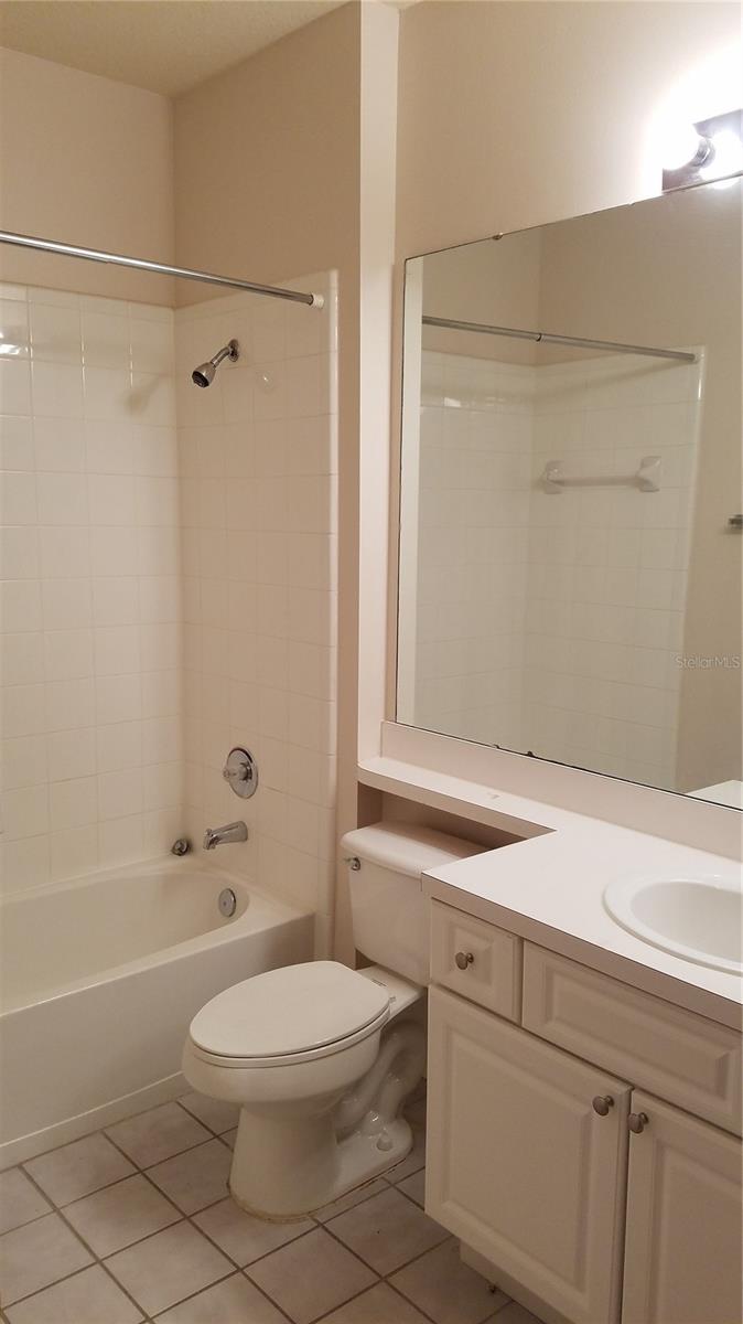 2015 RESTON RD #2211, ORLANDO, FL, 32837