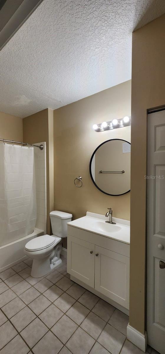 2015 RESTON RD #2211, ORLANDO, FL, 32837