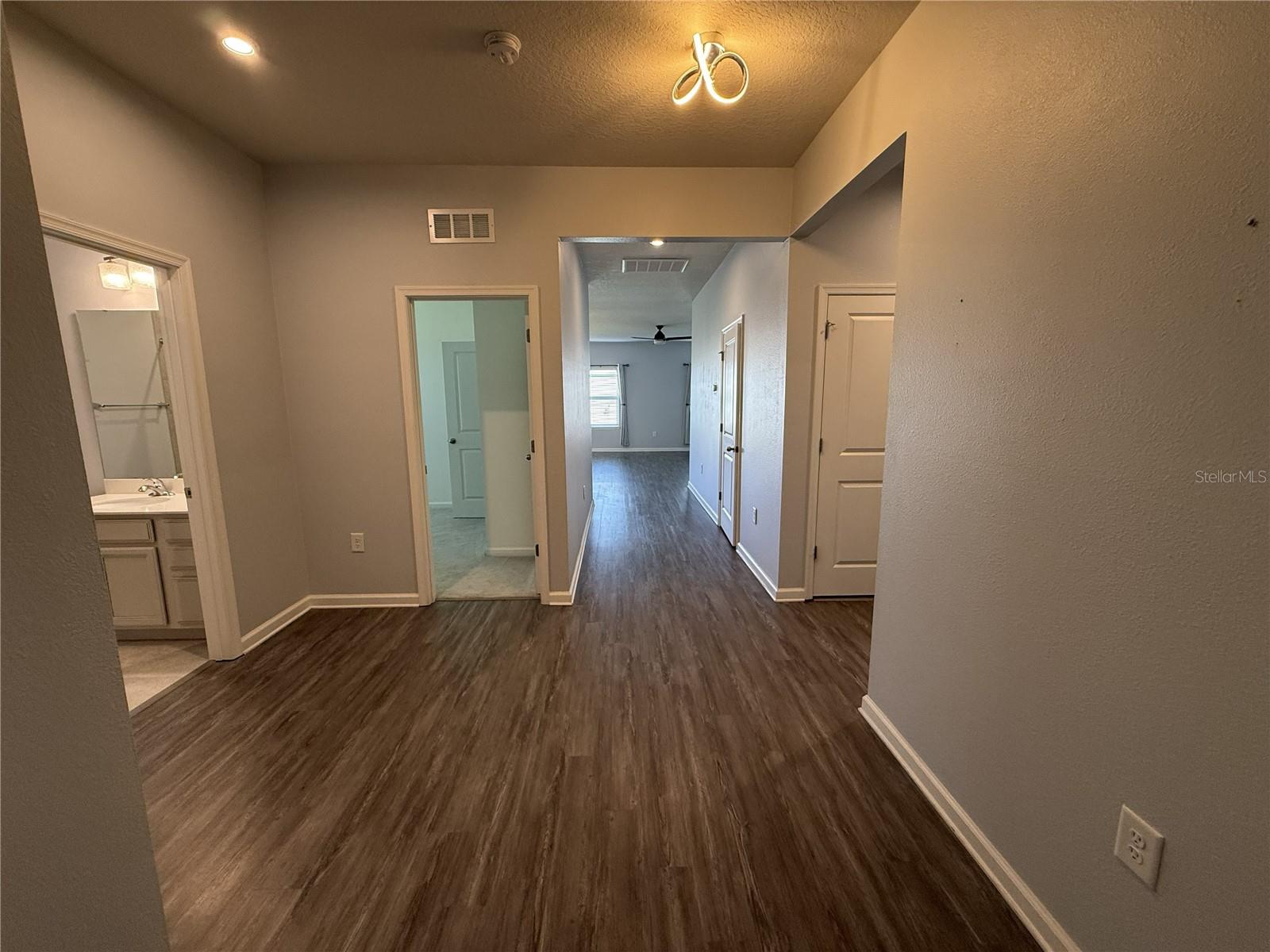 7606 37TH STREET CIR E, SARASOTA, FL, 34243