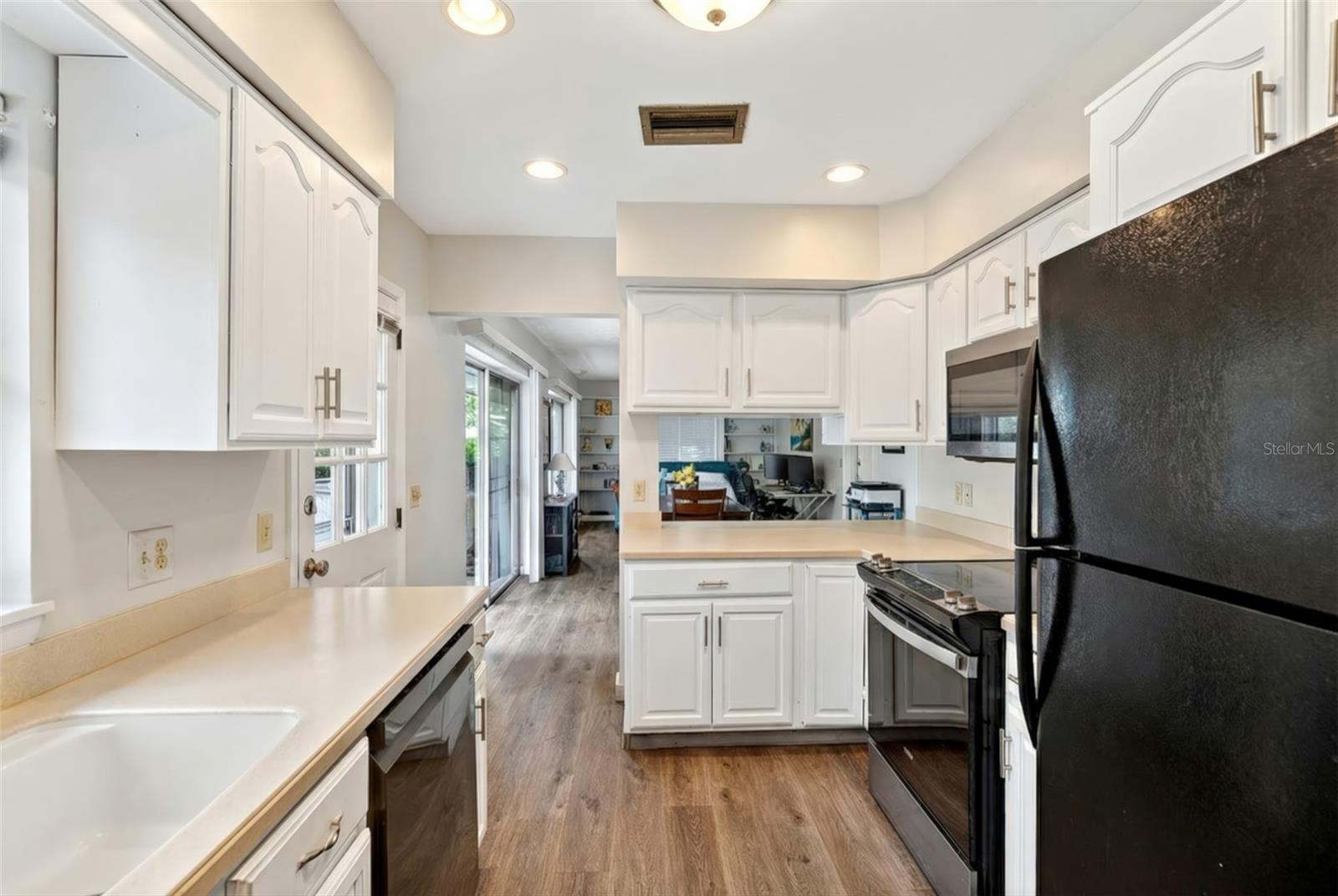 1565 S EVERGREEN AVE, CLEARWATER, FL, 33756