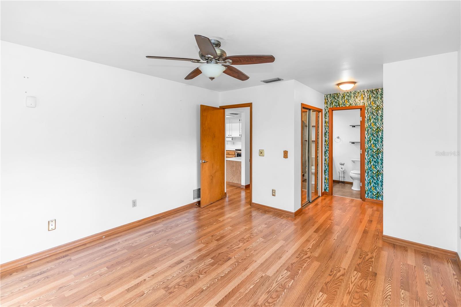 86 DOGWOOD TRL, DEBARY, FL, 32713