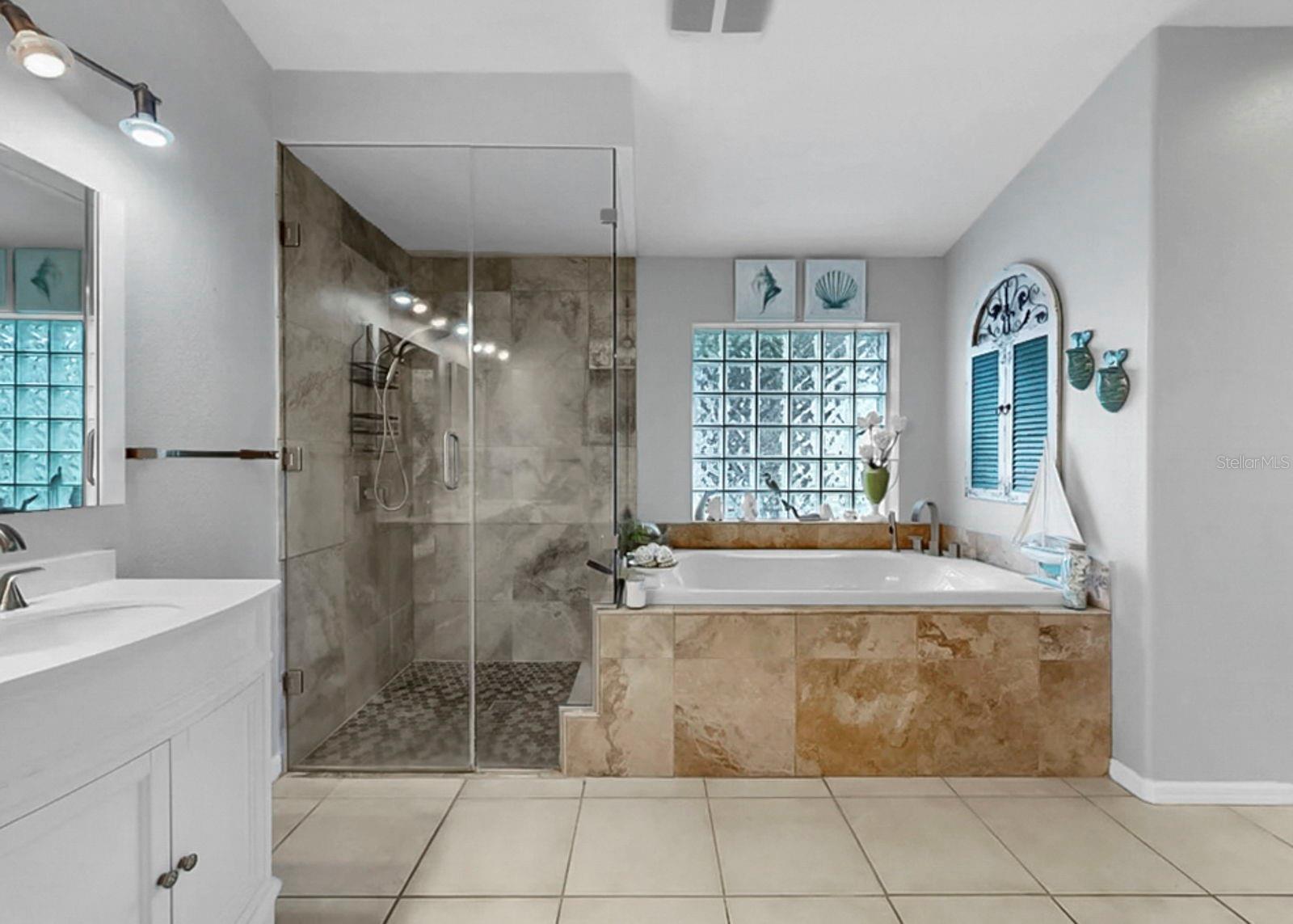 220 ROSANA DR, BRANDON, FL, 33511