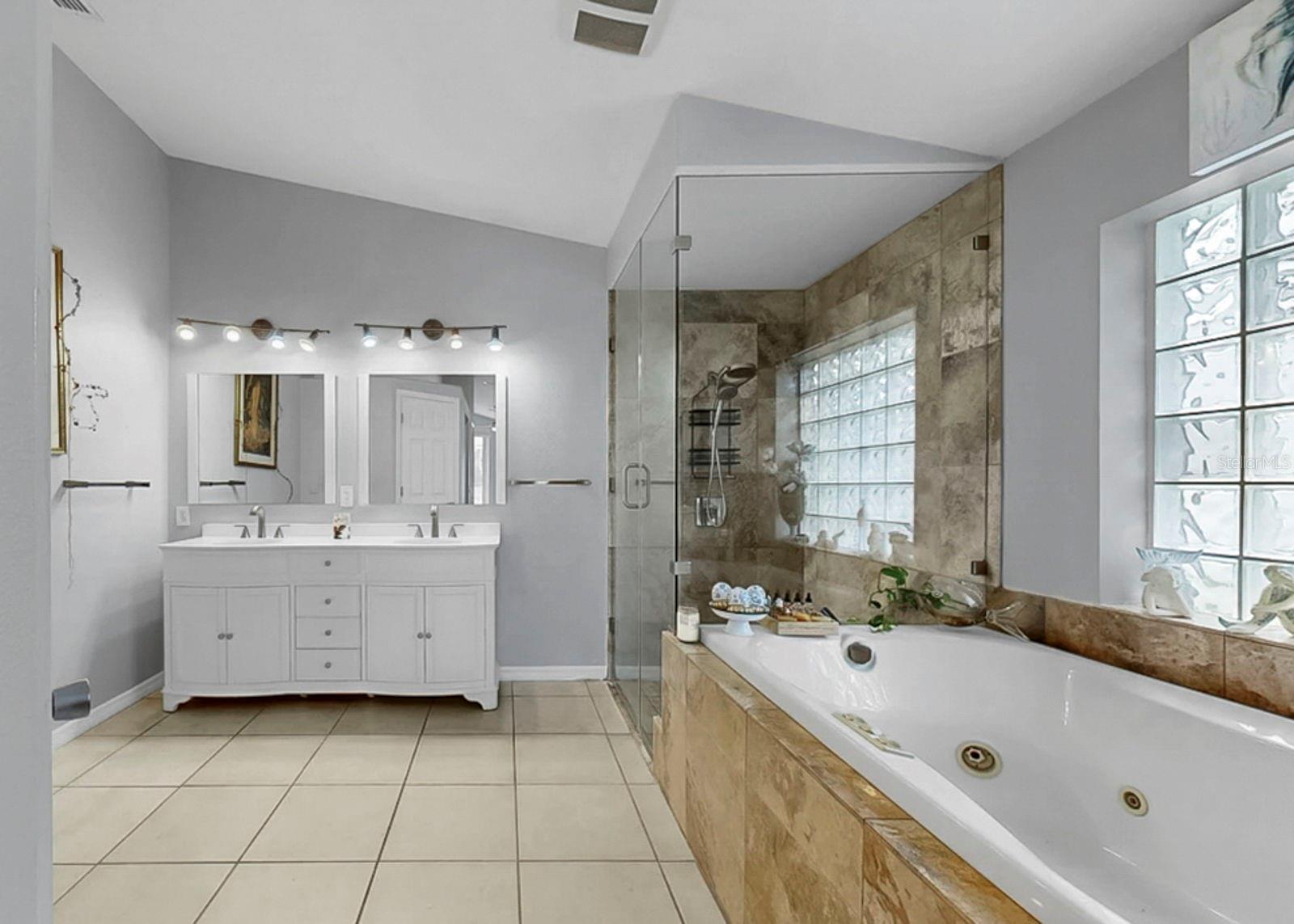 220 ROSANA DR, BRANDON, FL, 33511