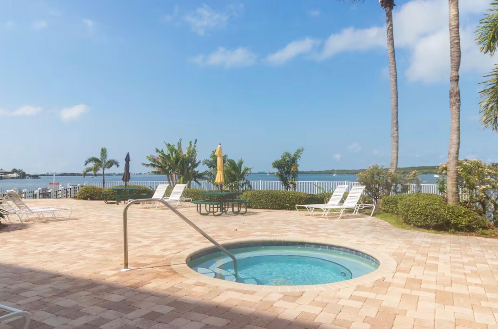 8800 BAY PINES BLVD #320, ST PETERSBURG, FL, 33709