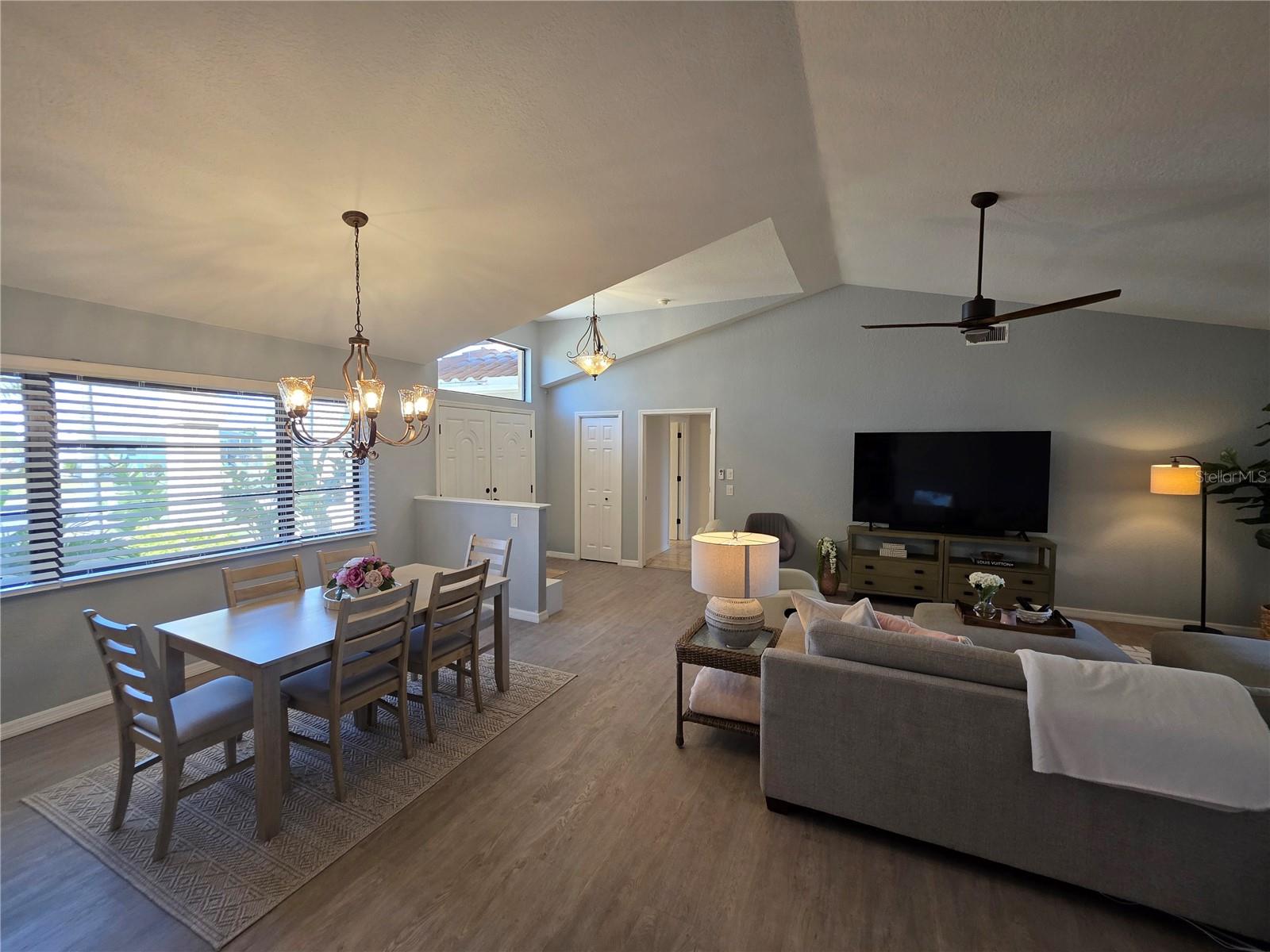13 SEAWARD CIR, PLACIDA, FL, 33946