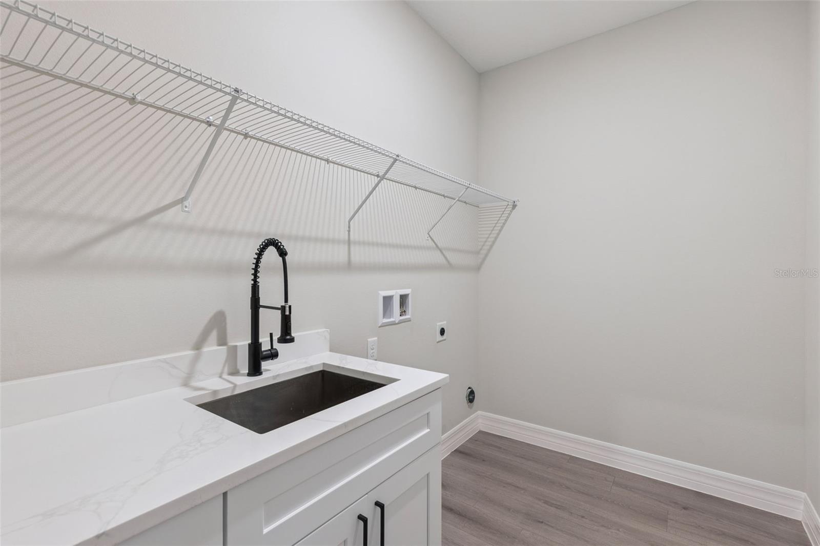 42875 HONEYSUCKLE ST, EUSTIS, FL, 32736