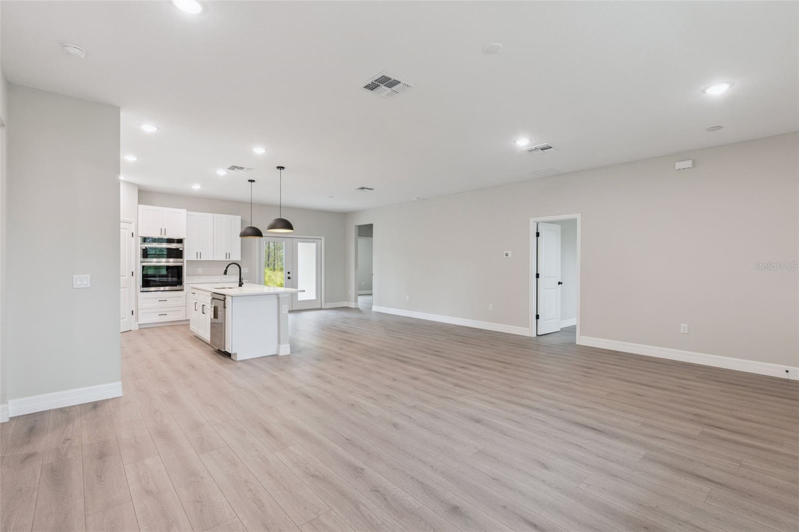 42875 HONEYSUCKLE ST, EUSTIS, FL, 32736