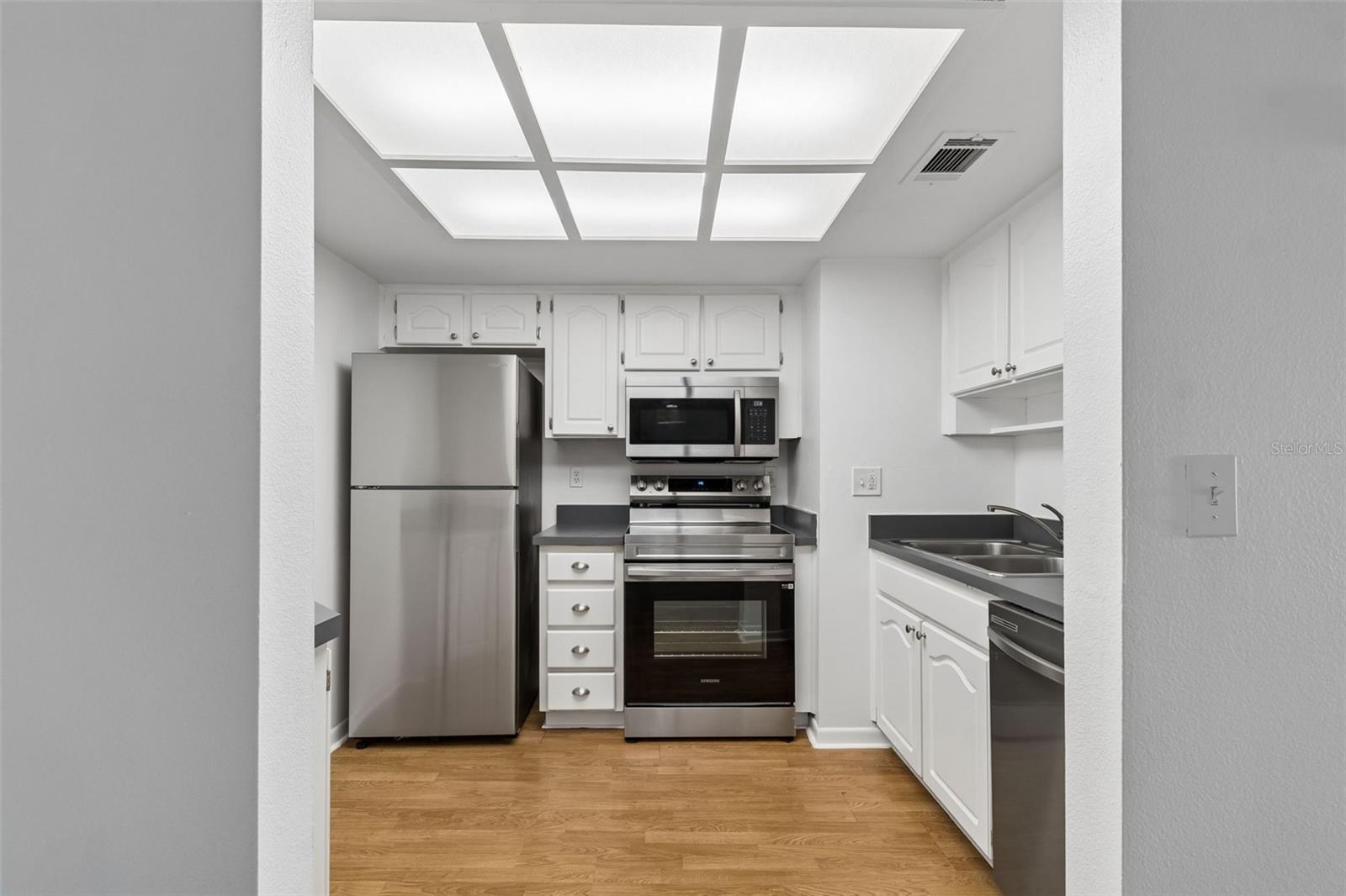 2971 ESTANCIA BLVD #313, CLEARWATER, FL, 33761