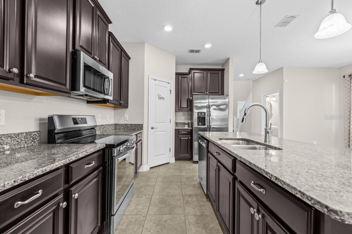 10153 NEWMINSTER LOOP, RUSKIN, FL, 33573