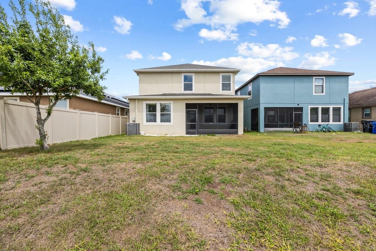 10153 NEWMINSTER LOOP, RUSKIN, FL, 33573