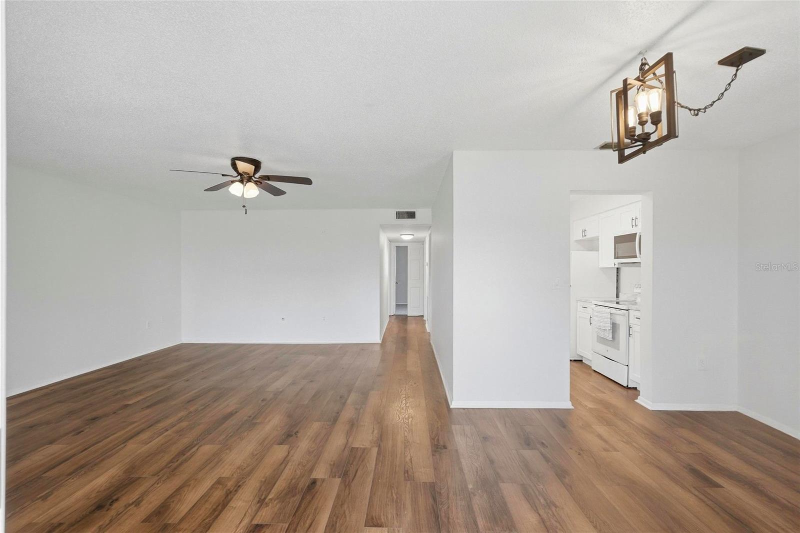 350 79TH AVE N #122, ST PETERSBURG, FL, 33702