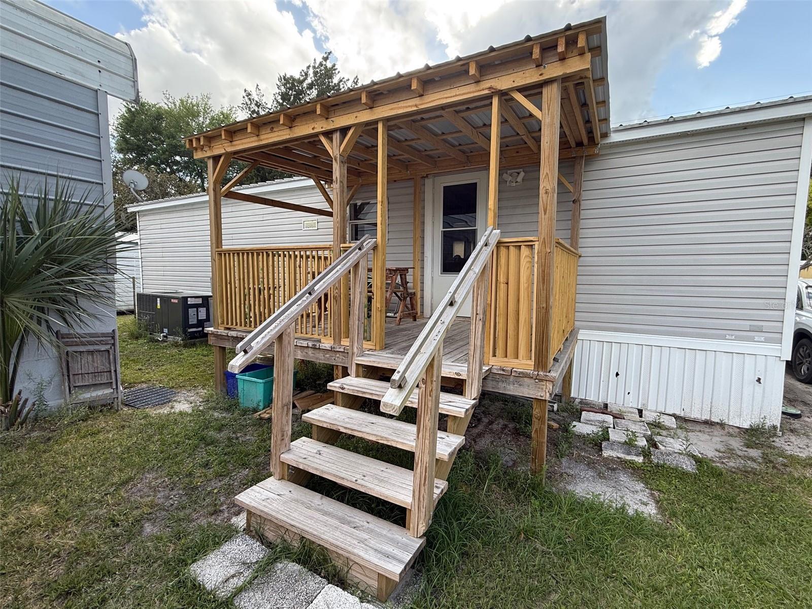 104 WATERWAY AVE, SATSUMA, FL, 32189
