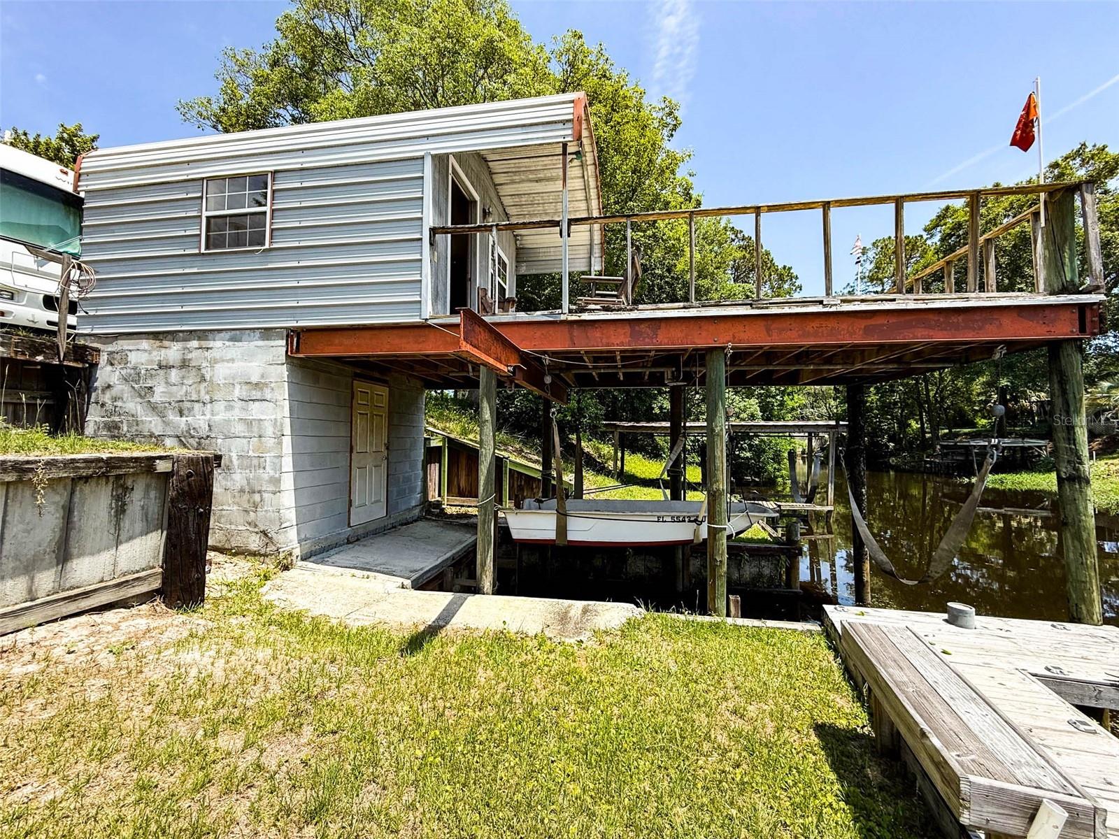 104 WATERWAY AVE, SATSUMA, FL, 32189