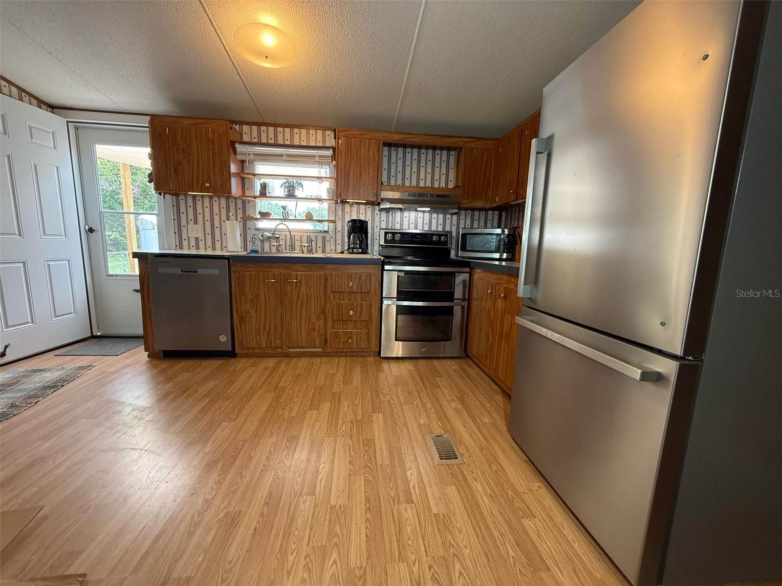 104 WATERWAY AVE, SATSUMA, FL, 32189