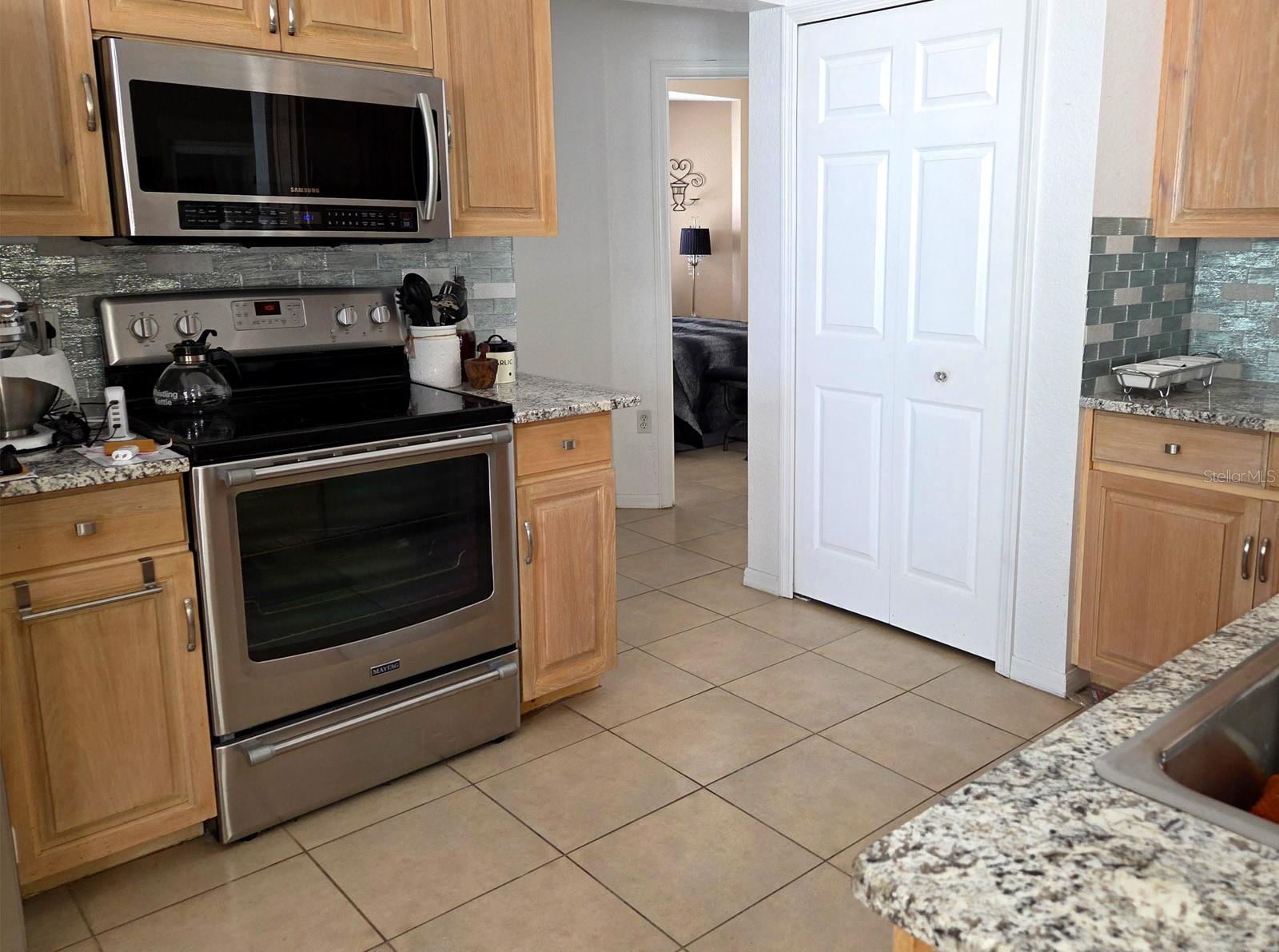 32 ORLANDO BLVD, PORT CHARLOTTE, FL, 33954