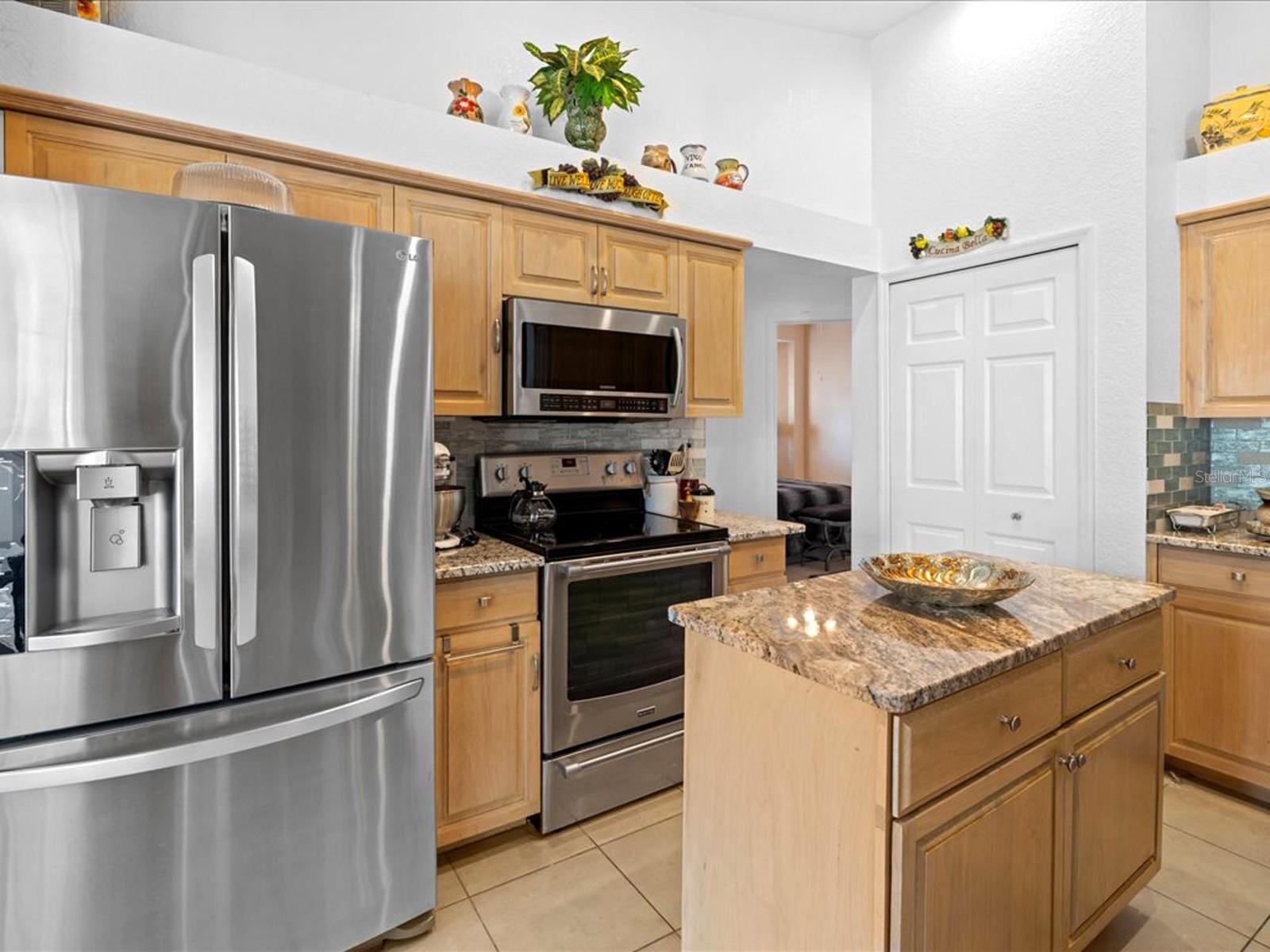 32 ORLANDO BLVD, PORT CHARLOTTE, FL, 33954
