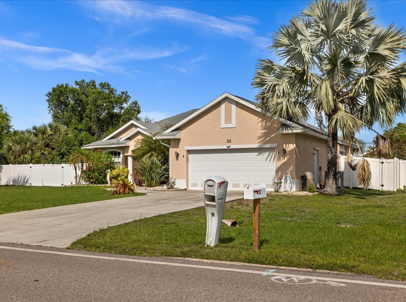 32 ORLANDO BLVD, PORT CHARLOTTE, FL, 33954