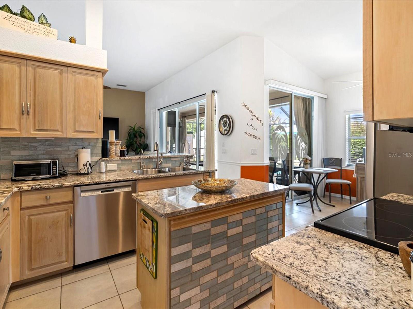 32 ORLANDO BLVD, PORT CHARLOTTE, FL, 33954