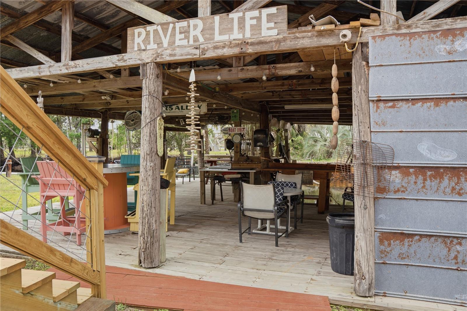 547 SE 205TH ST, SUWANNEE, FL, 32692