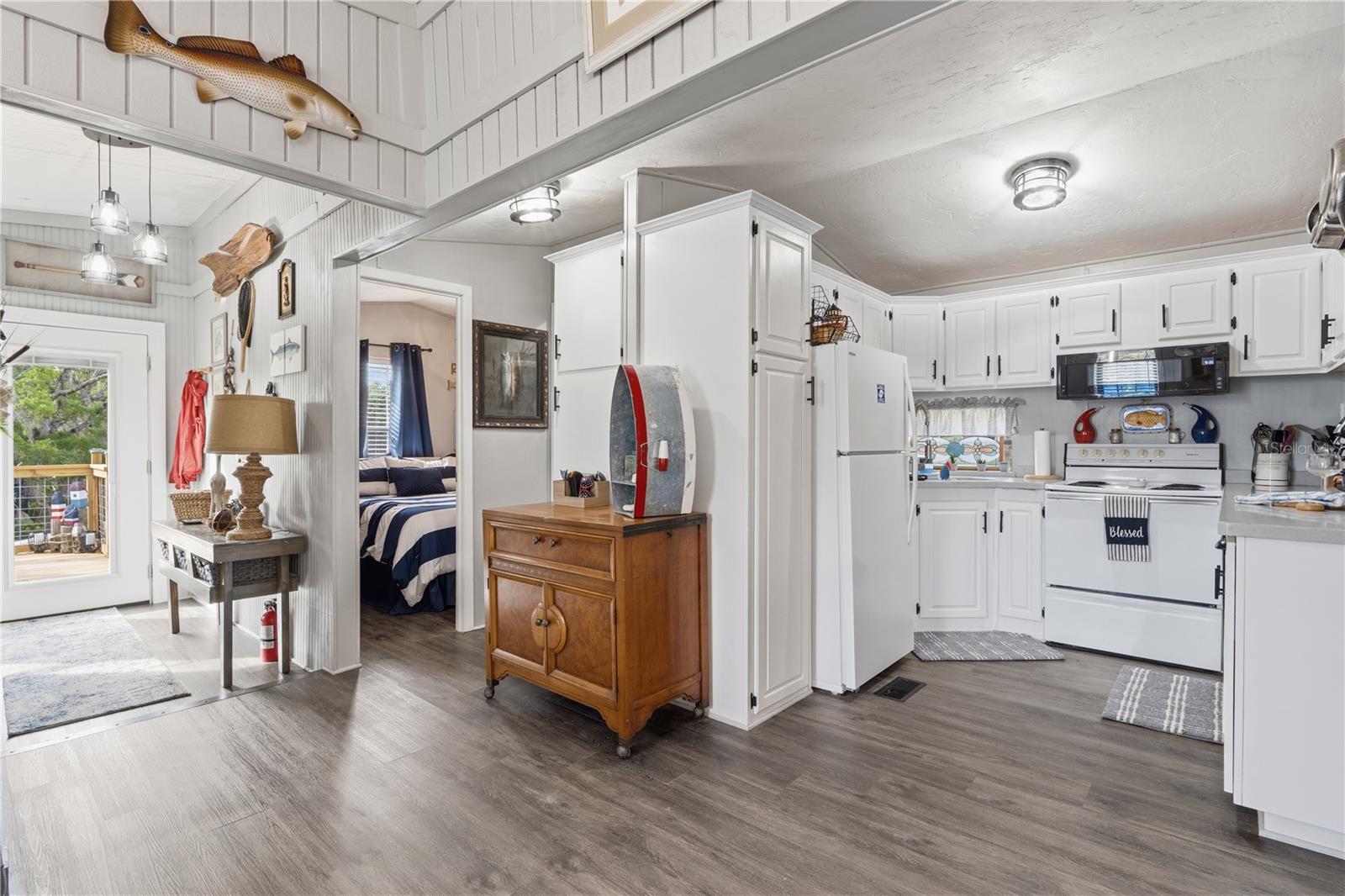 547 SE 205TH ST, SUWANNEE, FL, 32692