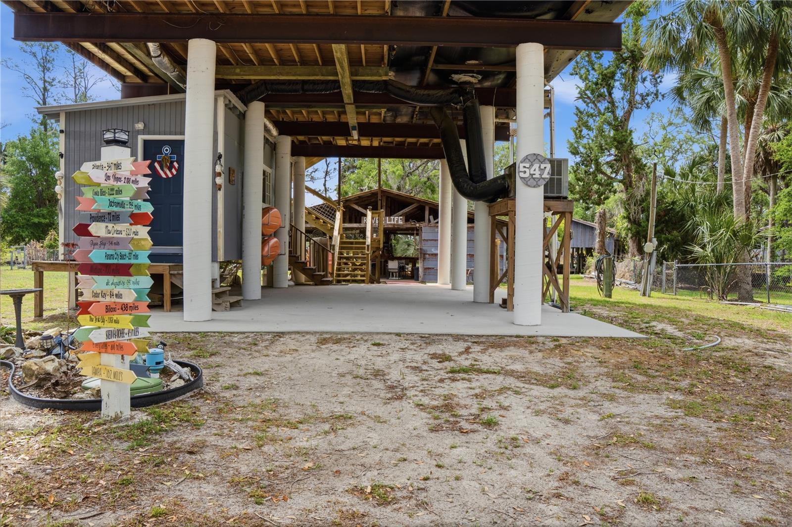 547 SE 205TH ST, SUWANNEE, FL, 32692