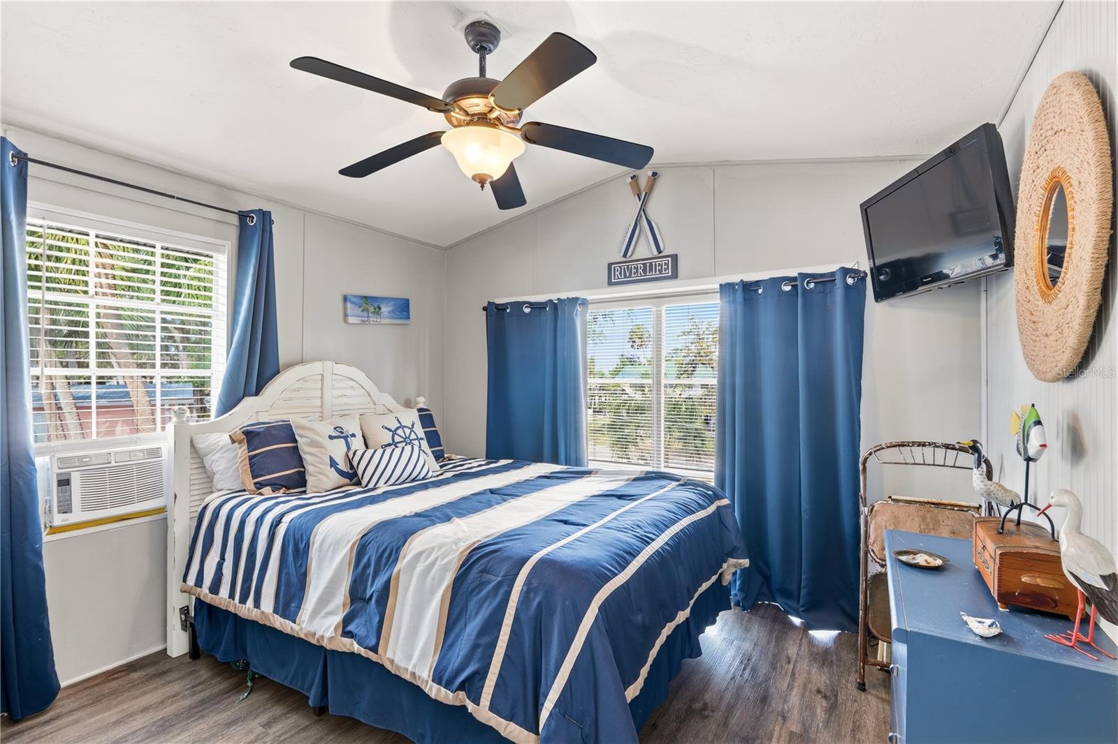 547 SE 205TH ST, SUWANNEE, FL, 32692