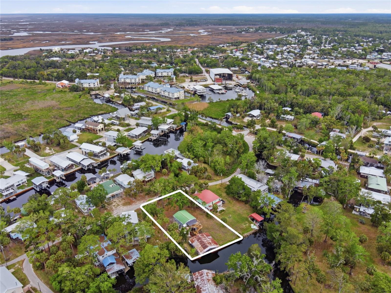 547 SE 205TH ST, SUWANNEE, FL, 32692