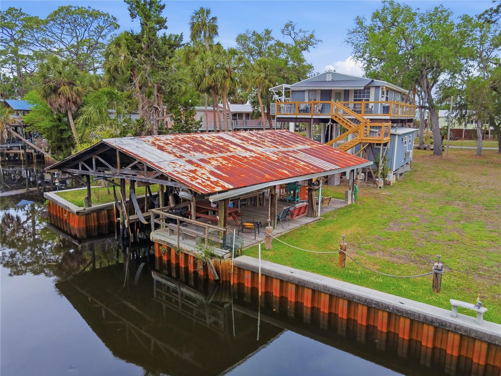 547 SE 205TH ST, SUWANNEE, FL, 32692