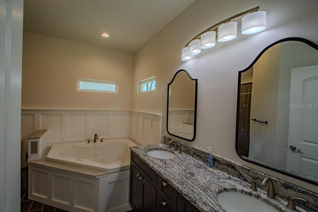 109 SW ROUND HOUSE CT, FORT WHITE, FL, 32038