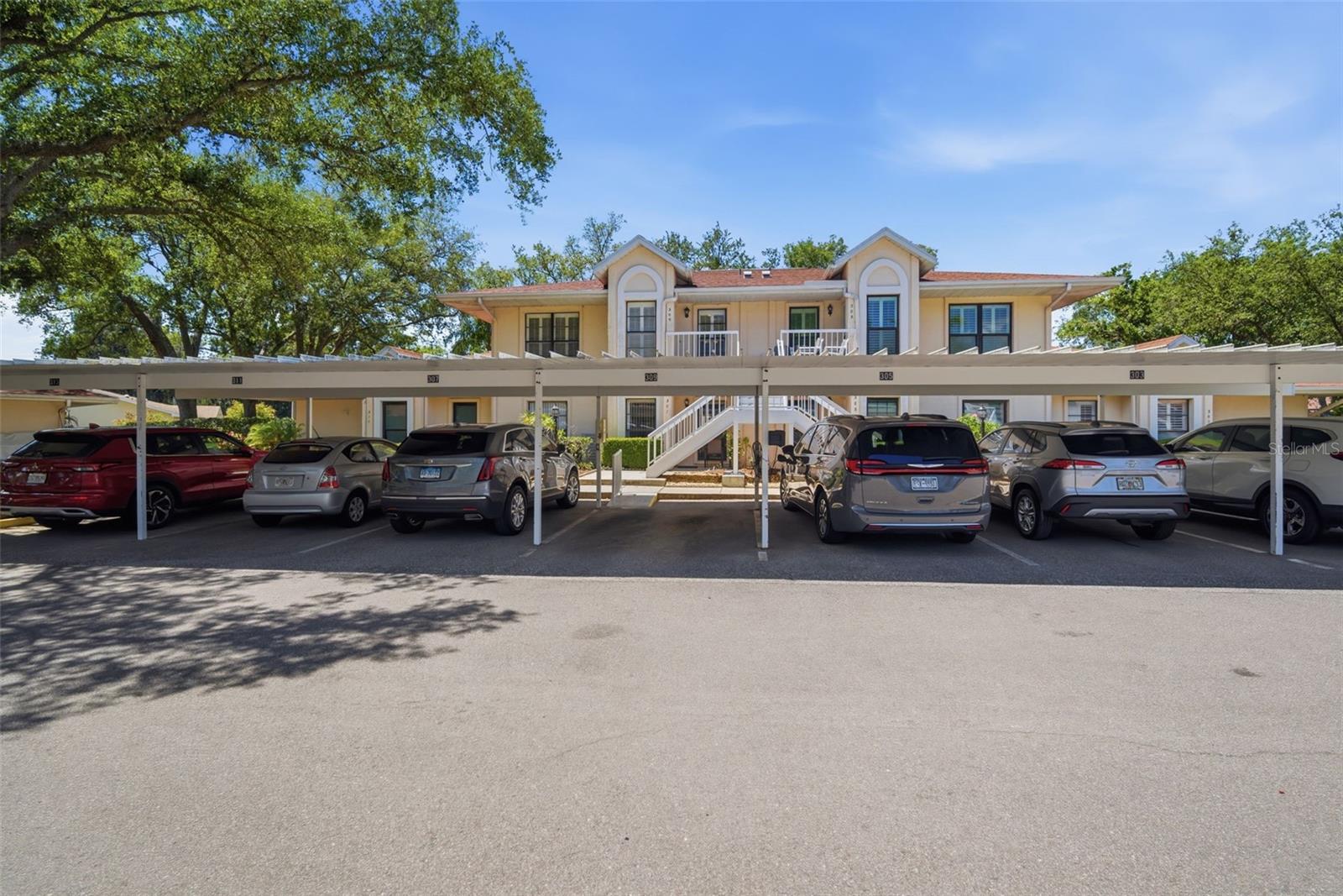 309 KNOTTWOOD CT #309, SUN CITY CENTER, FL, 33573