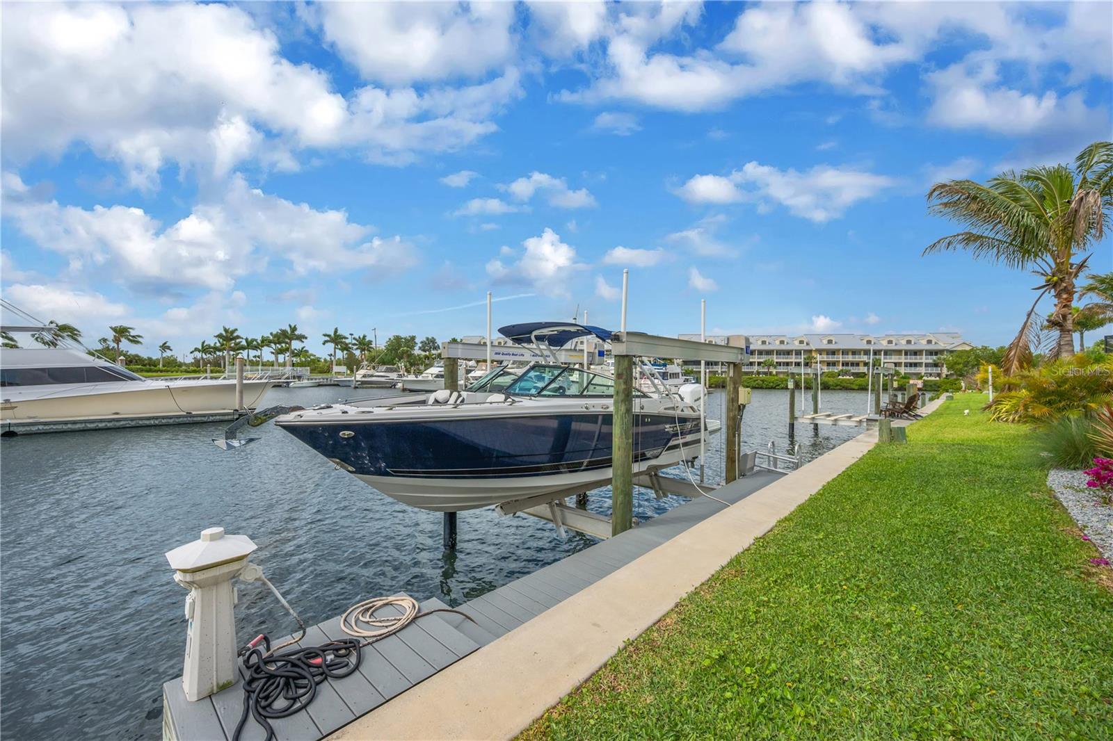 3034 CHRISTOPHERS WATCH LN, RUSKIN, FL, 33570